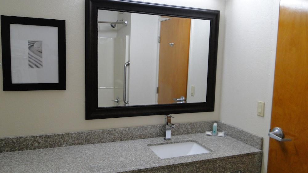 Quality Inn Clinton-Knoxville North Exteriör bild