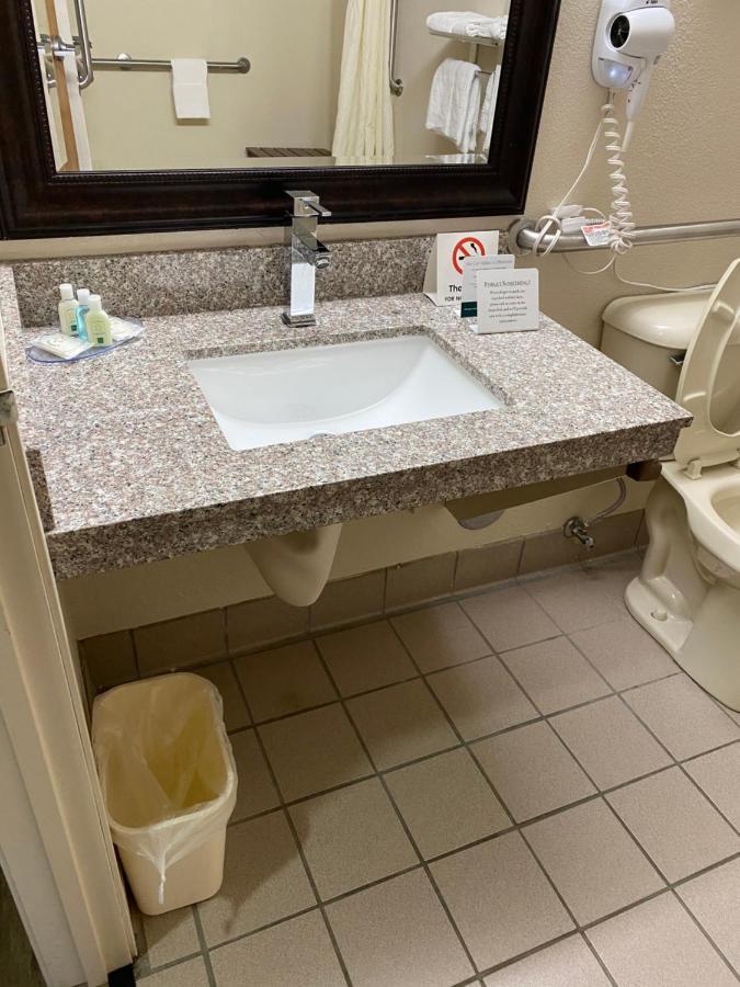 Quality Inn Clinton-Knoxville North Exteriör bild